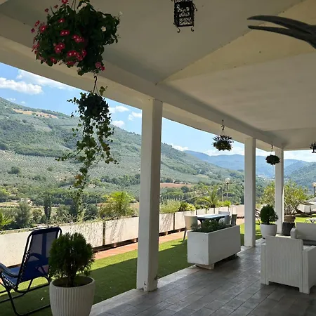 Vila Panoramic In Umbria Montefranco