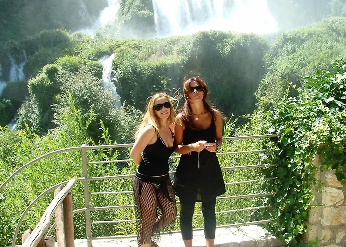 Vila Panoramic In Umbria Montefranco